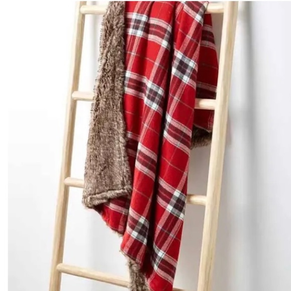 COPY - MARTHA STEWART COLLECTION Plaid Flannel Reverse to Faux Fur Throw, 50" x…